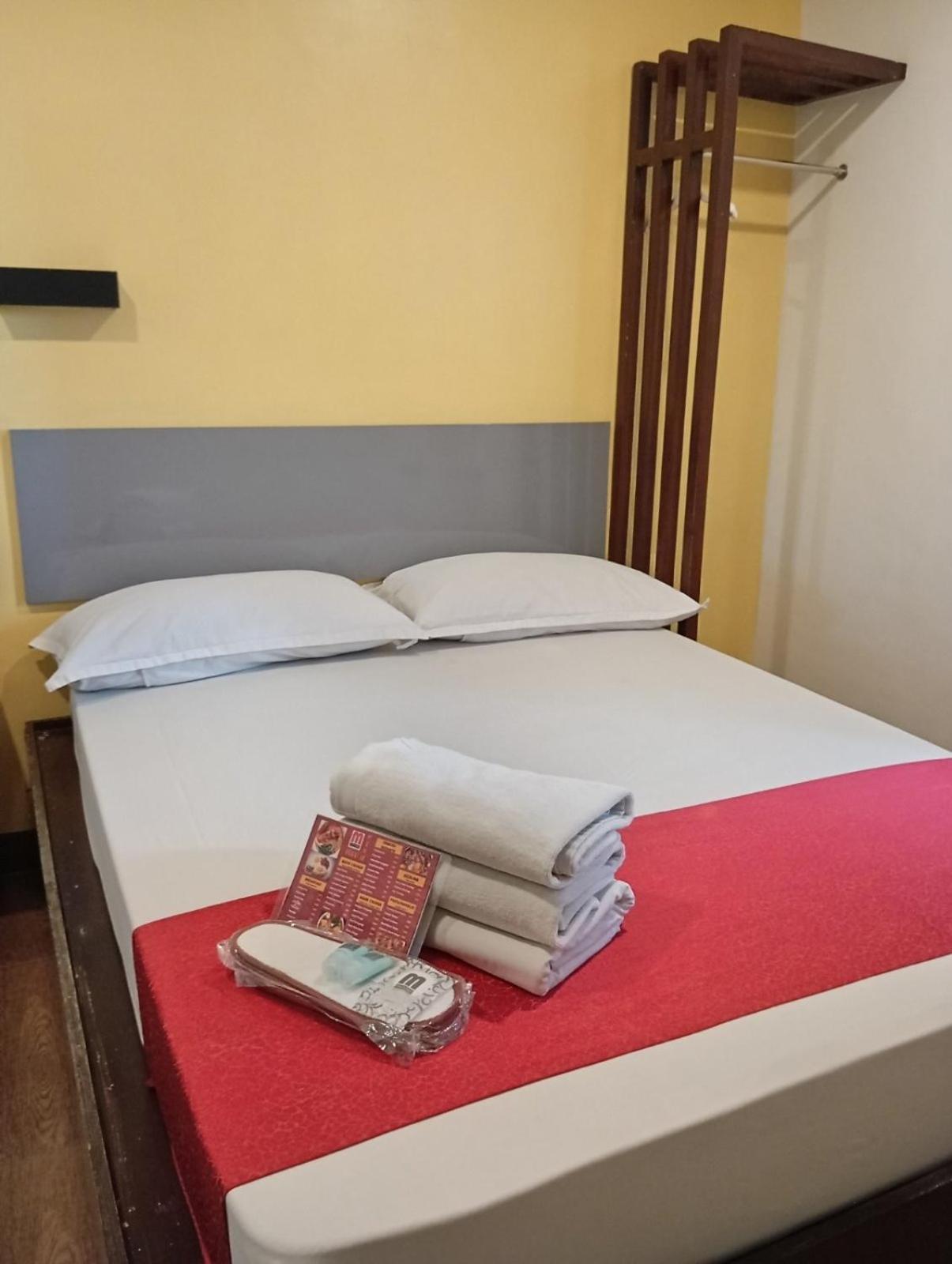 Mc Hotel Novaliches カローカン エクステリア 写真